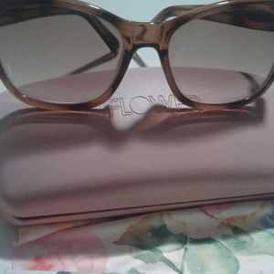 Women's sunglasses by Drew Barrymore Flowers 🌻🌼